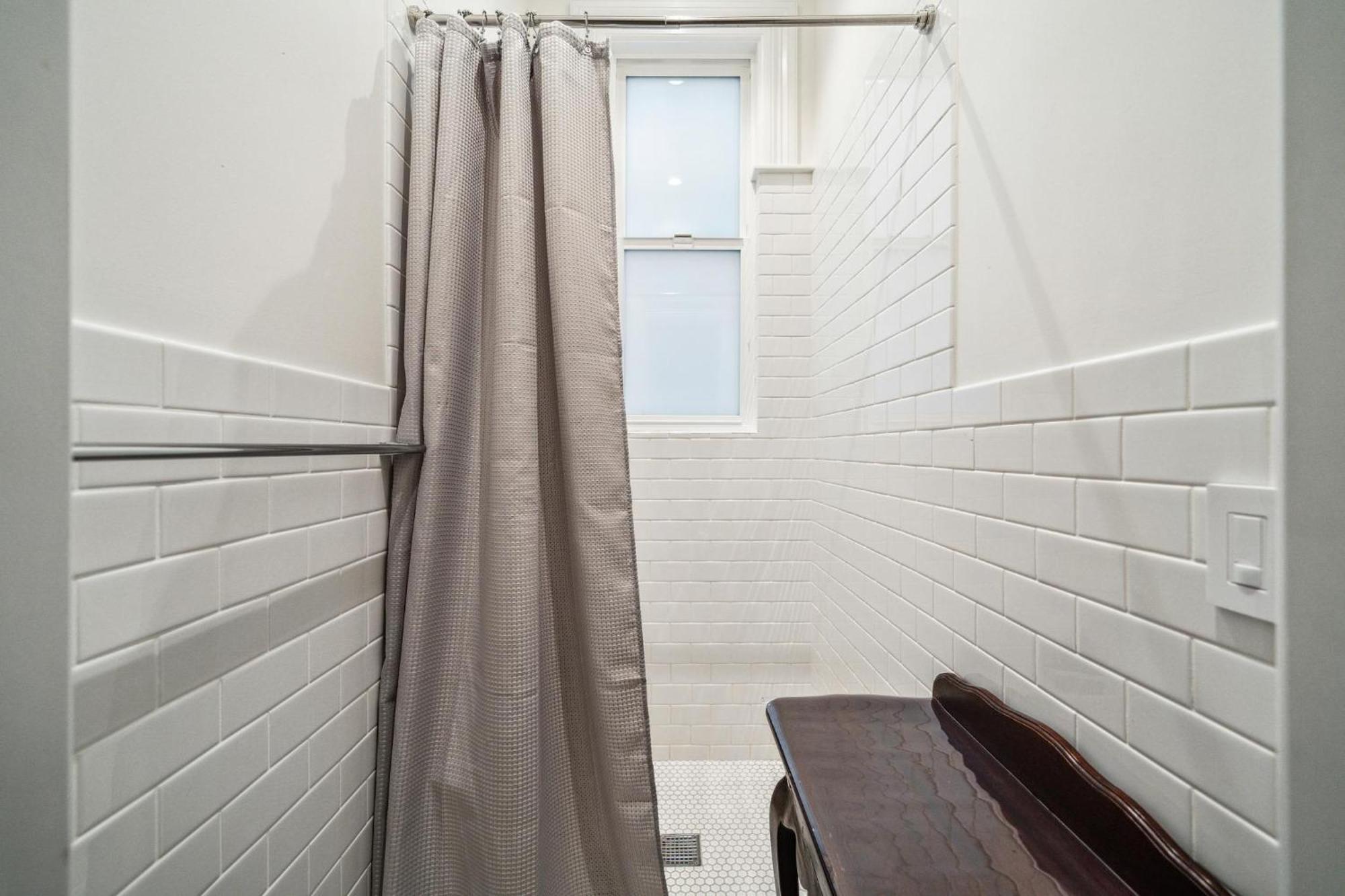 Historic & Charming Victorian Home Sleeps 11 ซานฟรานซิสโก ภายนอก รูปภาพ